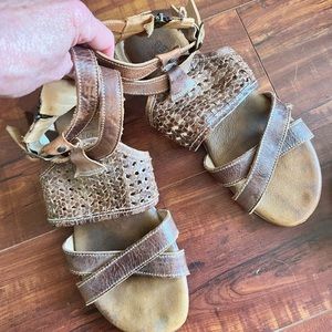 Bedstu Sandals